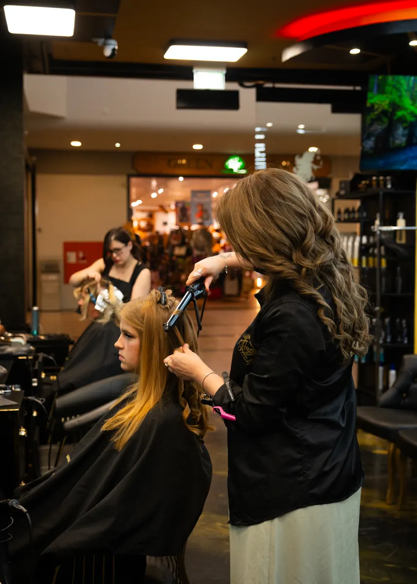 Wellen-Styling mit dem Lockenstab